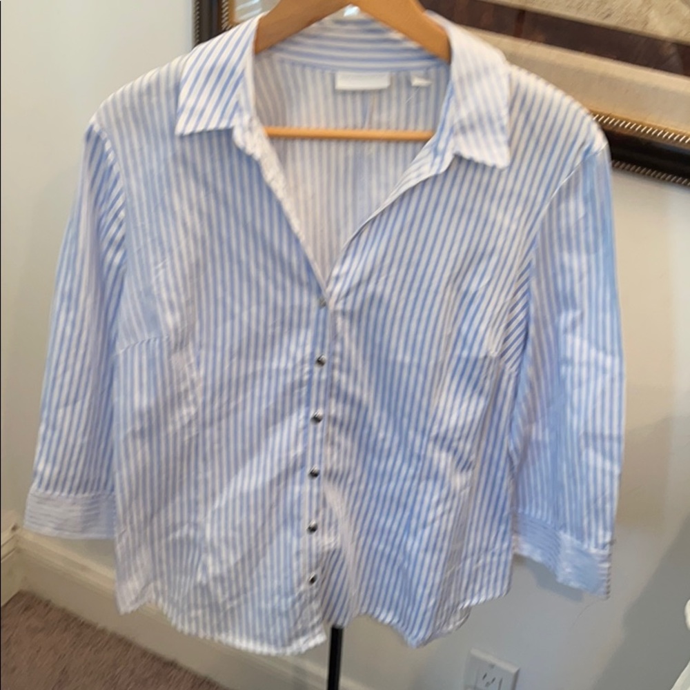 NEW YORK & COMPANY BLUE & WHITE STRIPPED TOP L